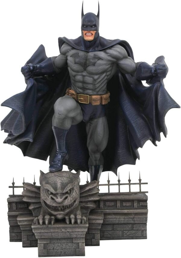 DIAMOND SELECT TOYS DC Gallery Batman PVC Figure Kit Toy