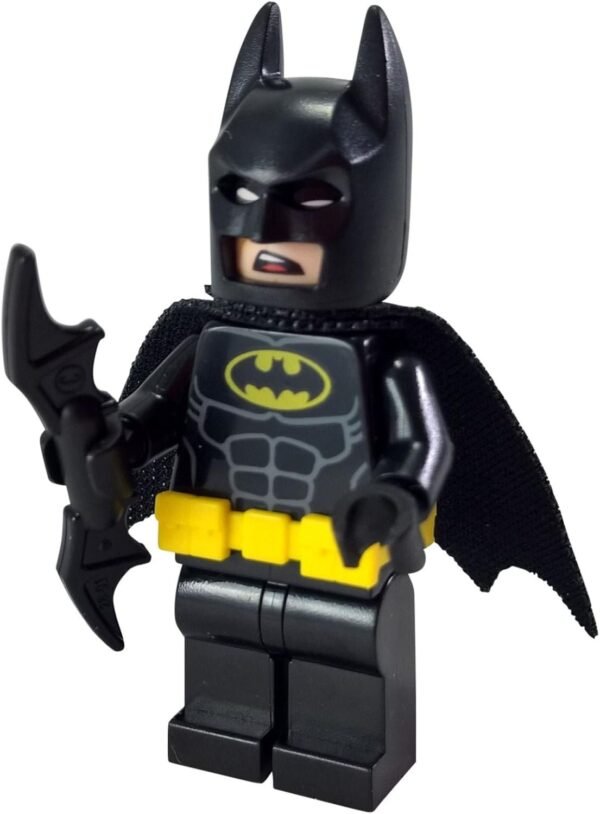 The LEGO Batman Movie MiniFigure - Batman w/ Utility Belt Set 70909