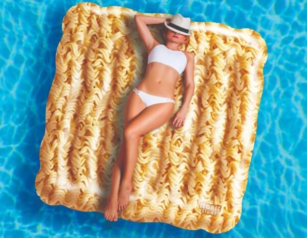 WHAT DO YOU MEME Iconic Pool Floats Giant Ramen Kit