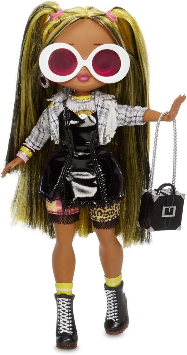 L.O.L. Surprise O.M.G. Alt Grrrl Fashion Doll with 20 Surprises,Multicolor