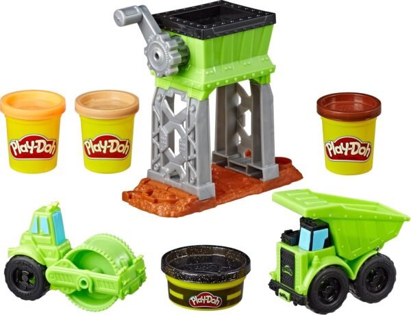Play-Doh Wheels Gravel Yard Construction Toy with Non-Toxic Pavement Buildin Compound Plus